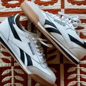 Reebok Champion XT Sneakers – White/Black with Gum Sole – Women's 9.5